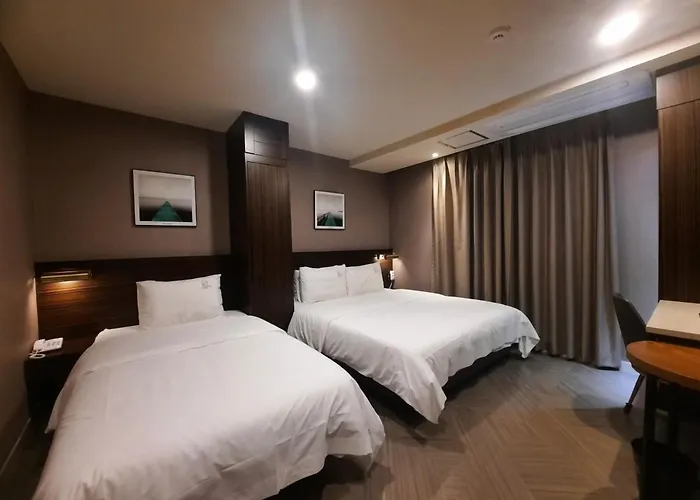 H Moment * Busan